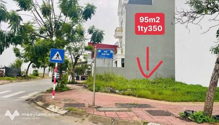 Gia đình em có mảnh góc mua để dành, đợt này đang rất cần tiền nên muốn bán gấp để lo công việc