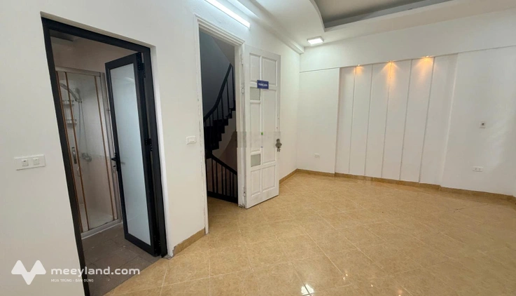 Cho thuê sàn văn phòng 60m² tại quận Đống Đa, gần Đại học Ngoại Thương, giá chỉ 4 triệu/tháng