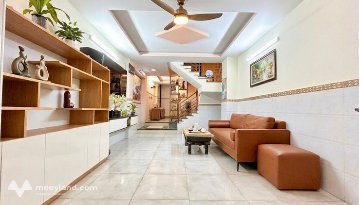 Nhà đẹp, cứng cáp, hẻm rộng, khu víp Tân Bình hàng xóm Bàu Cát, tiện ích xung quang bủa vây ở cực sướng