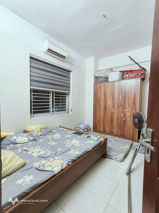 Bán căn góc 2 thoáng CT1A thành phố Giao Lưu 77m², tầng trung, 2 phòng ngủ 2wc, sát hồ điều hòa Mega Market, giá 5,65 tỷ