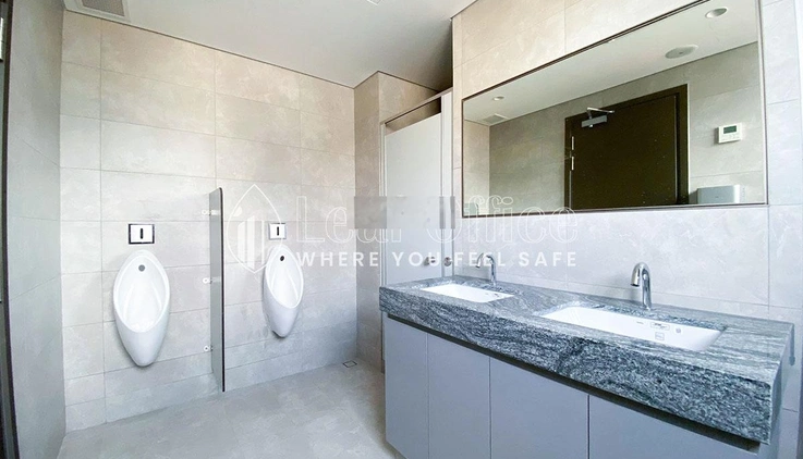 Cho thuê văn phòng Tòa nhà mới Yteco Tower - Cách Mạng Tháng 8, Quận 3 | 300m2