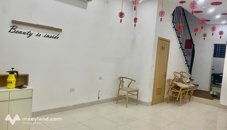 Chính chủ cho thuê MBKD nhà hai mặt ngõ, đường 2 ô tô tránh trong khu đô thị Trung Hoà Nhân Chính