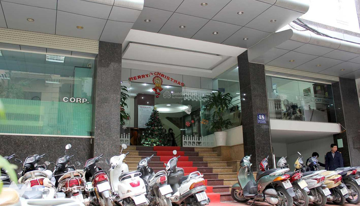 Văn phòng 22m2 tại 11 Thái Hà, free làm ngoài giờ, có chỗ để ô tô
