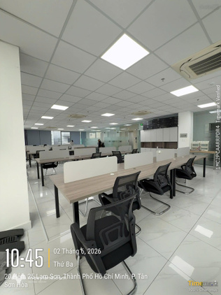 Cho thuê văn phòng 160m2 full nội thất giá siêu rẻ ở Cửu Long