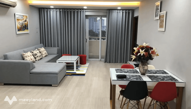 Giảm giá bán gấp căn hộ Hùng Vương Plaza Quận 5, 130m², 3 phòng ngủ, sổ hồng riêng, chỉ 9,4 tỷ
