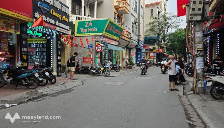 Bán tòa nhà căn hộ dịch vụ đường Bùi Xương Trạch, 90m2 - 7 tầng - thang máy