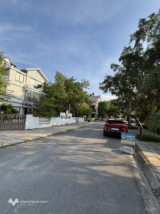 Bán biệt thự 266m2, 2 mặt tiền tại khu đô thị Đặng Xá, Gia Lâm view thoáng kinh doanh đỉnh
