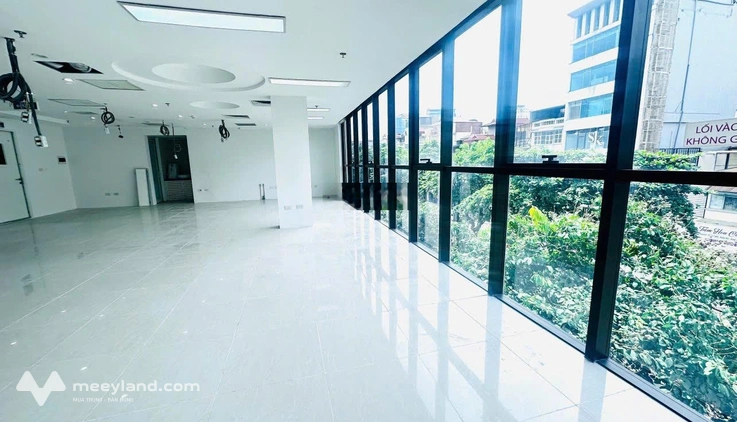 Chính chủ cho thuê ngân hàng, trung tâm 360m² tại Ba Đình