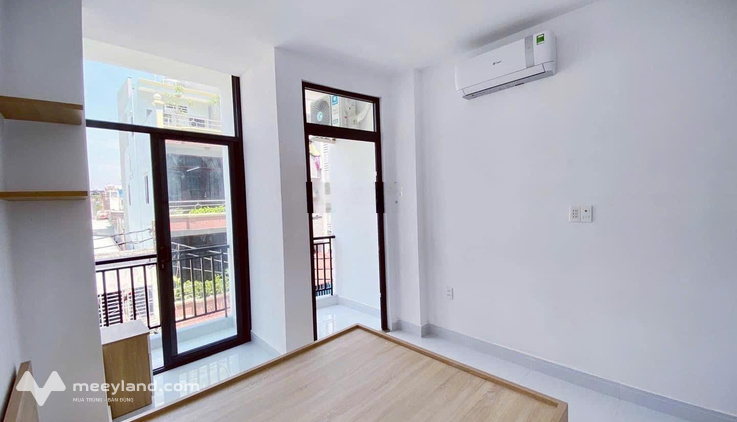 Cho thuê phòng ban công, máy giặt riêng, cho nuôi pet, tại Cách Mạng Tháng Tám