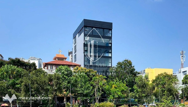 Cho thuê văn phòng 154m² sẵn nội thất tòa nhà More 621 Hoàng Sa Quận 3, view sông thoáng mát