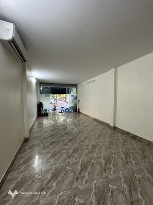 CC cho thuê 80m2 tầng 1 khang trang làm văn phòng