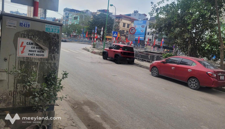 Cho thuê cửa hàng số 216 Cầu Định Công