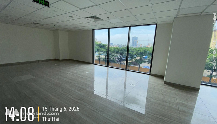 Tòa Việt Á cho thuê văn phòng siêu rẻ MP Duy Tân, 150m2, 355k/m2/th, miễn phí ngoài giờ