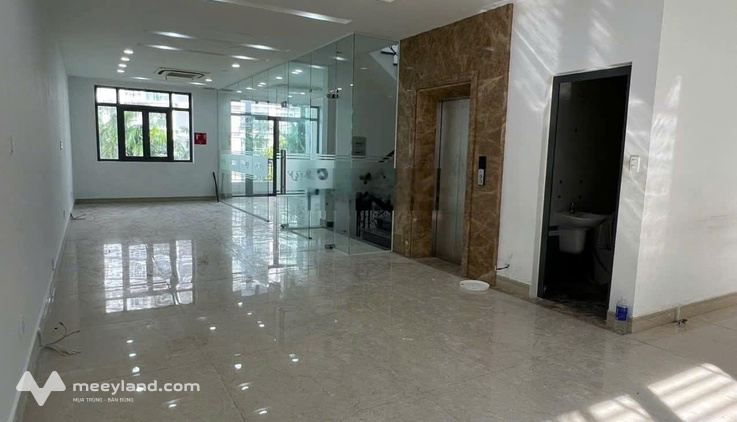 Chuyên cho thuê văn phòng Him Lam Kênh Tẻ trệt, giá siêu hời chỉ 15tr/th