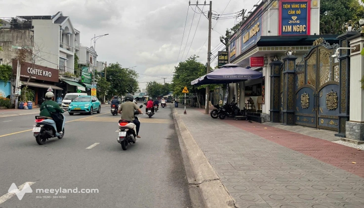 Cho thuê mặt bằng KD Nguyễn Tri Phương, 7.8 x 28m, giá 20tr