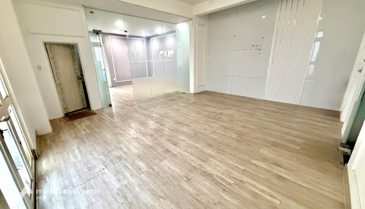 Chính chủ cho thuê làm văn phòng và kinh doanh, DT từ 25m² 30m² 60m² 90m² tại 124 Khánh Hội Quận 4