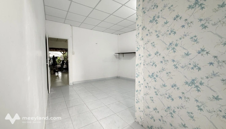 Cho thuê chung cư cũ 50m2 - ngay lầu 1 - tại Cao Lỗ, 4,5 triệu/th, thoáng mát, rộng rãi