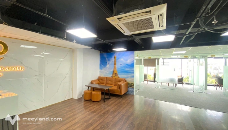 Cho thuê VP Hoàng Sa Q3, 154m2, full fitout, sàn suốt không cột, view sông thoáng