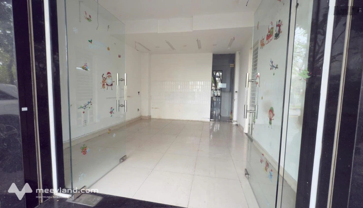 Cho thuê mặt tiền đường Hoàng Sa, Quận 1, TP. HCM