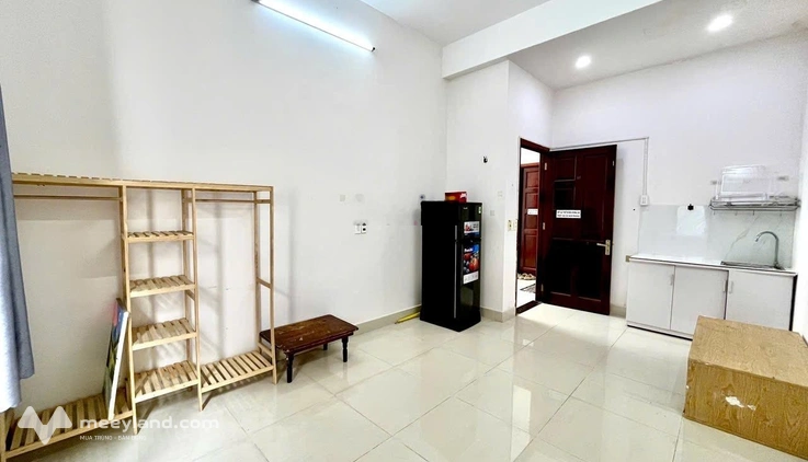Phòng trọ giá rẻ mặt tiền đường Phú Thuận, Q7