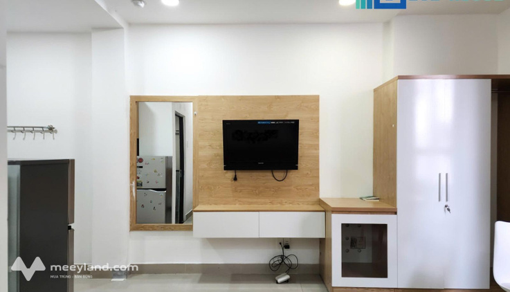 Cho thuê 1PN + studio tách bếp full tiện nghi ngay cầu Lê Văn Sỹ. Giảm 500k/th