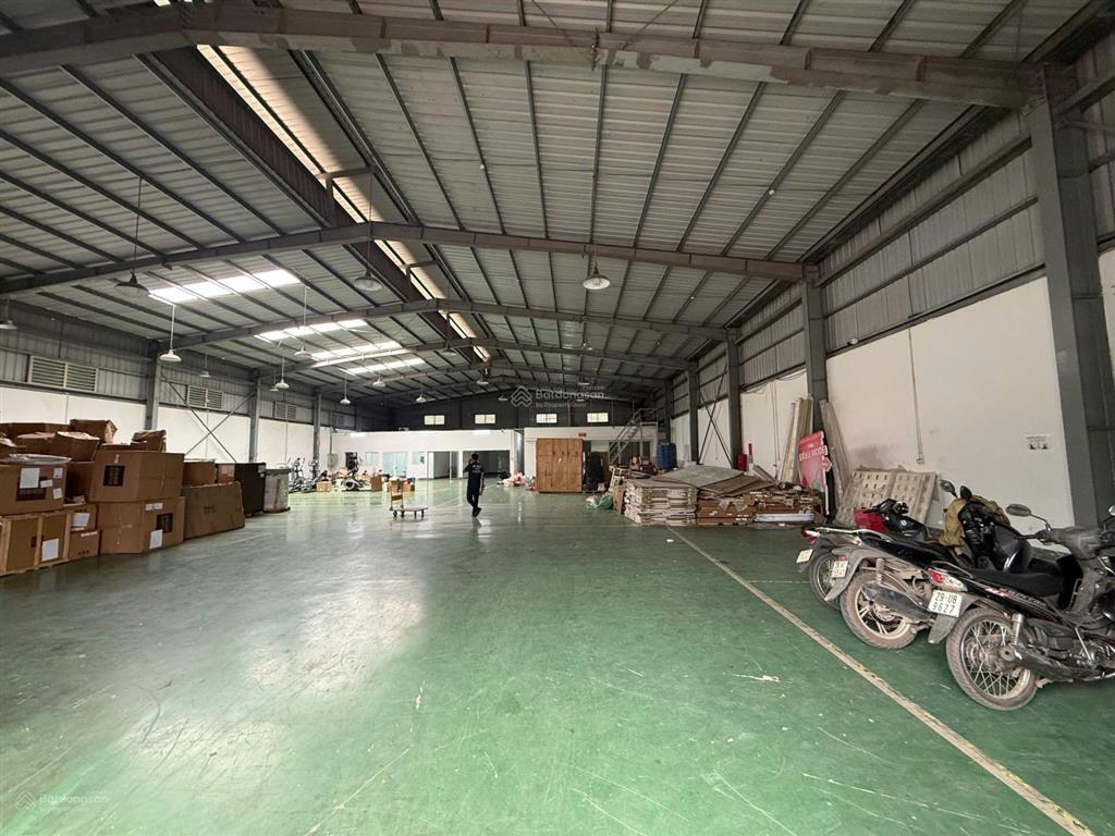 Ngọc hồi thanh trì. lô nhà xưởng cực đẹp khung thép zamil, vị trí đẹp cont đỗ, phù hợp kho hang, sx