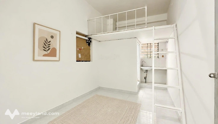 Phòng trọ giá rẻ ngay Lạc Long Quân giáp Quận 11 / Đại học Văn Hiến / Đầm Sen