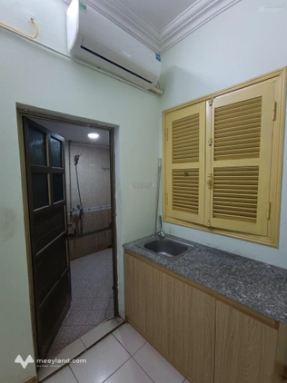 Chính chủ cho thuê 01 phòng tầng 2 full đồ, siêu rộng, đường ô tô tránh tại Mai Động