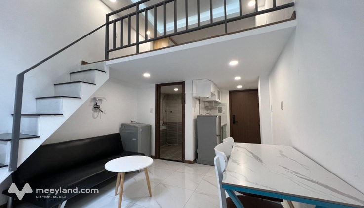 Chính chủ cho thuê căn hộ duplex có ban công, nội thất tại Quận 2
