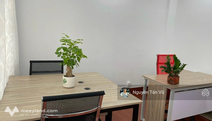 Cho thuê văn phòng 42m2 full nội thất bao gồm tất cả chi phí chỉ 8,5tr/tháng tại Vạn Phúc City