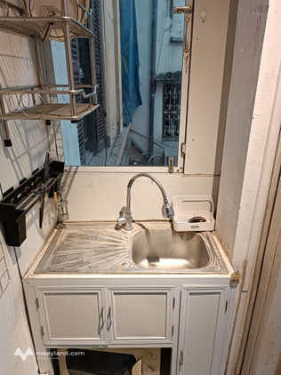 Cho thuê căn hộ phố cổ Hàng Bún, Ba Đình, sân vườn sáng thoáng, ô tô đỗ cổng. 5.8 tr, LH 0917420066