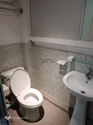 Cho thuê căn hộ phố cổ Hàng Bún, Ba Đình, sân vườn sáng thoáng, ô tô đỗ cổng. 6 tr, LH 0917420066