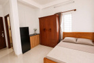 Cho thuê Phòng Ban công, Full Nội Thất, Nguyễn Trãi Quận 1, Gần Đại Học Hoa Sen, Văn Lang