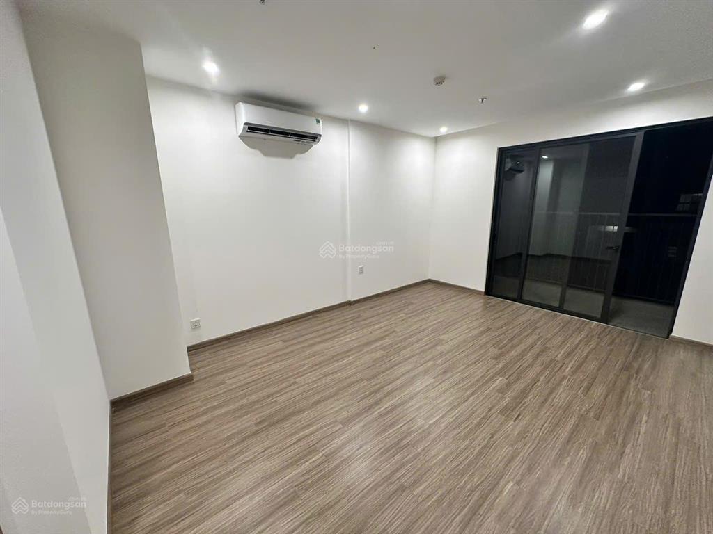 Chính chủ cần bán căn studio toà tc2 tầng 22 dt 29.5m2 giá 2,52 tỷ có thương lượng
