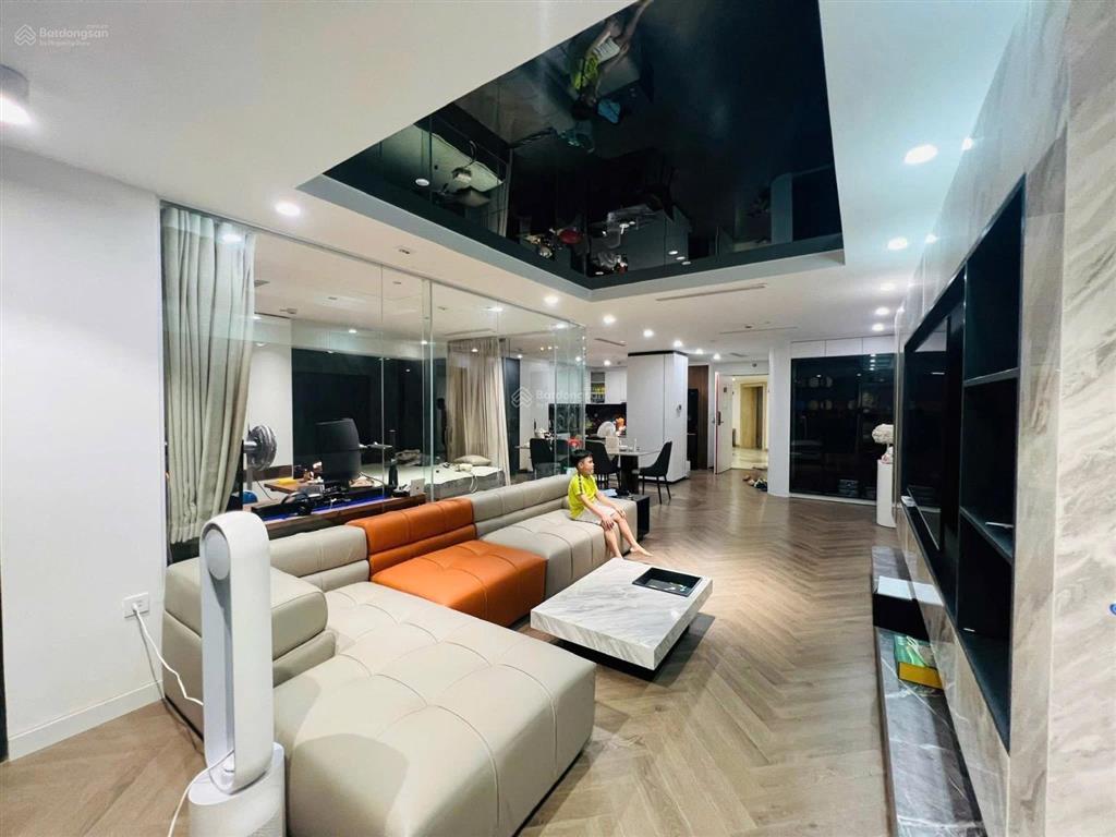 Cần bán căn hộ 2 ngủ 2vs 7,4 tỷ park 3 khu đô thị times city 458 minh khai hà nội 0369 796 ***