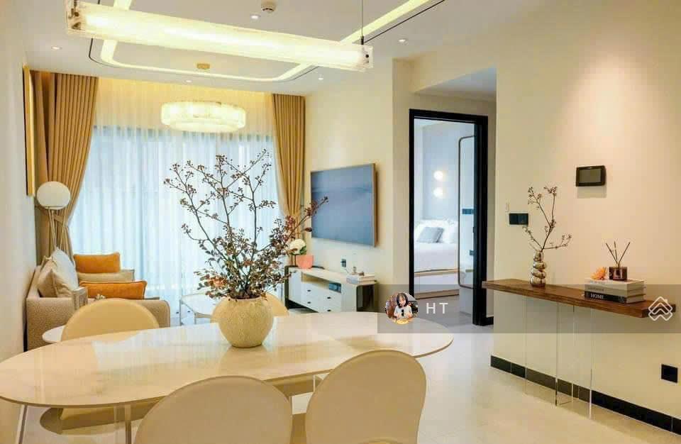 Chính chủ cần bán gấp căn hộ lakai quận 5, 150m2, 3pn 2wc, giá 8 tỷ, sổ sẵn. 0932 158 ***
