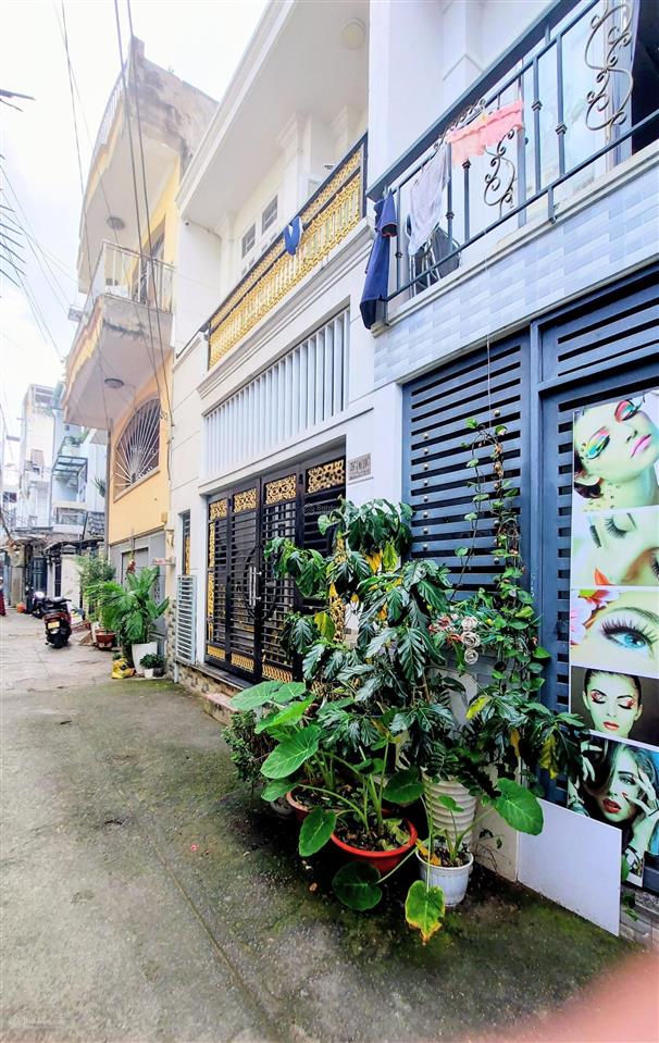 Chính chủ gửi bán nhà quận 7, kdc him lam, ngay cầu nguyễn khoái, ngang lớn 5m, 6.2 tỷ