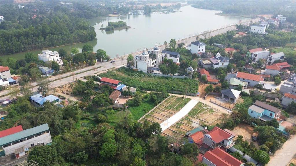 Lô góc 2 mặt tiền trung tâm p.xuân hòa 158m có 130m đất ở đô thị cách hồubndtrường học chỉ 200m.