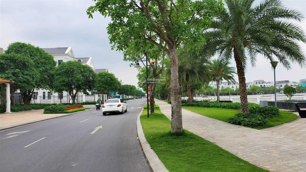 Chính chủ bán biệt thự liền kề vinhomes riverside the harmony khu phong lan, 96m2, nội thất đẹp
