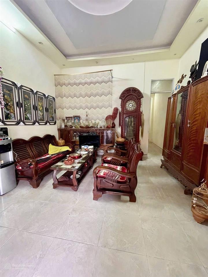 Bán nhà mặt phố hồng hà, 16,8 tỷ, 112,6 m2, đẹp nhiều tiện ích