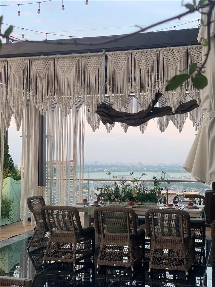Bán căn góc 3 ngủ view hồ tây 149m2 35,9 tỷ tặng 8 phí dịch vụ có 1 slot đậu xe định danh