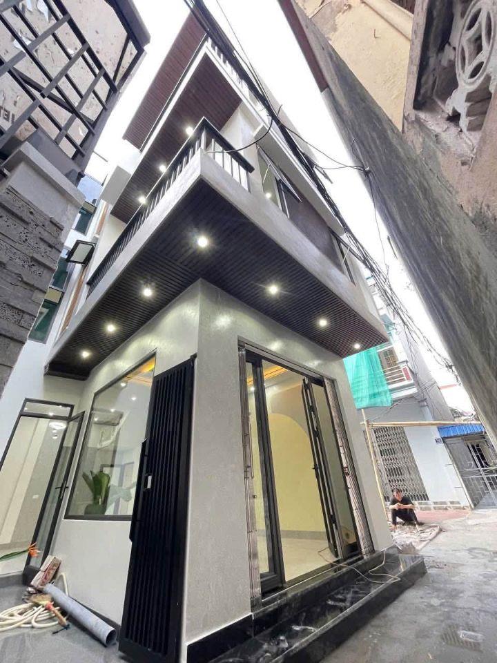 BÁN NHÀ ĐẸP 2.58 TỶ 3 TẦNG 51M2 ( ĐÔNG NAM ) NGÕ LÊ HỒNG SƠN