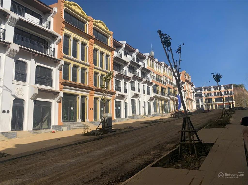 Chính chủ cần bán nhà 185m² sổ đỏ đập thông, đã hoàn thiện. giá chỉ 13,5 tỷ, tại đường t8 tdc sapa