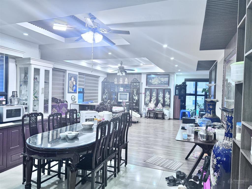 Siêu phẩm căn góc 3 mặt thoáng 160m2 goldmark city 136 hồ tùng mậu