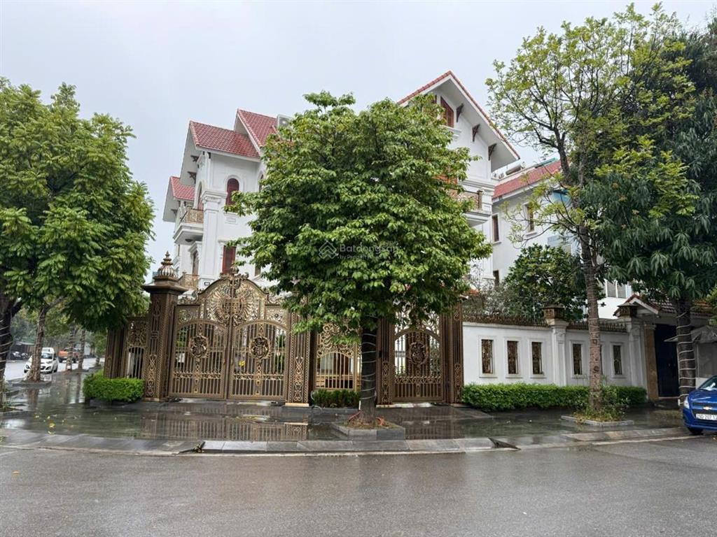 Bán nhà biệt thự linh đàm 300m² x 4 tầng x 30m mặt tiền lô góc x 100 tỷ. khu vip linh đàm.