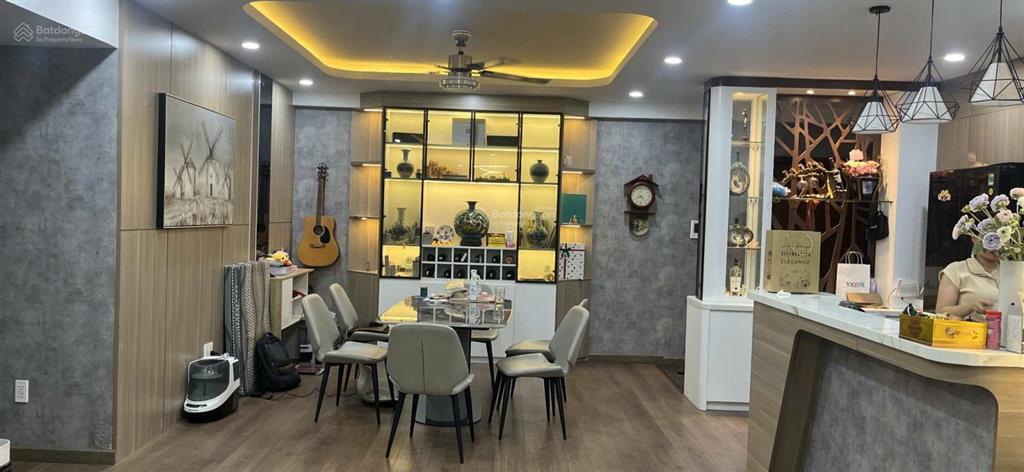 Gấp. chủ gửi bán gấp căn hộ riverpark residence, 128m2, view sông, nhà đẹp, giá 16,6 tỷ