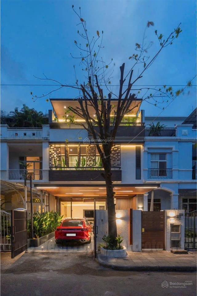 Cần bán biệt thự đẹp nhất khu hưng thái phú mỹ hưng quận 7 giá 40 tỷ 0902 537 ***