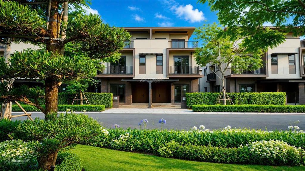 Bán căn nhà phố vườn izumi city đã bàn giao nhà,sổ hồng riêng sẵn giá tốt em ngay để xem