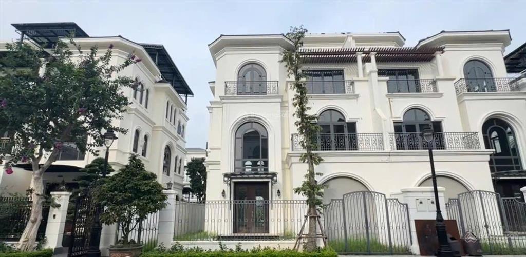 Siêu rẻ mua là lãi 20,5 tỷ song lập thô 226m2 view hồ rất rẻ trong 4 năm qua