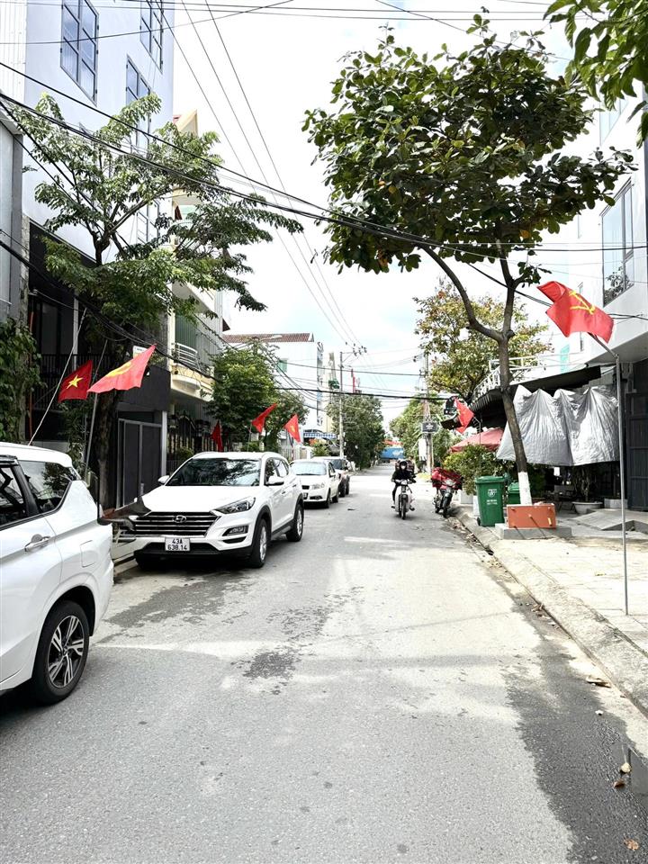 Mặt tiền phạm văn bạch sát sông thăng long mặt tiền 7m cực đẹp giá tốt